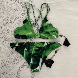 NWT Stone Fox Banana Leaf Set